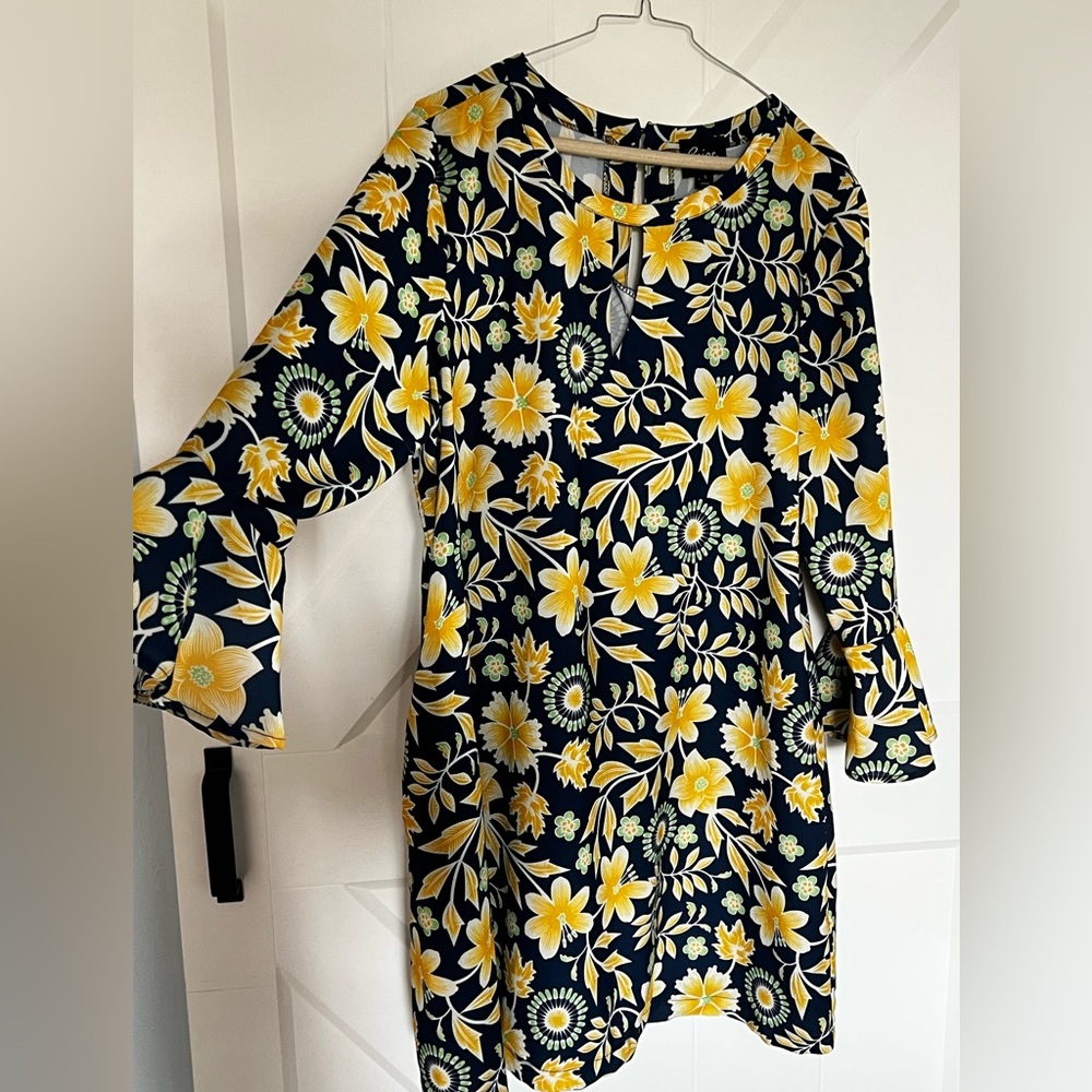 Floral swing dress size L